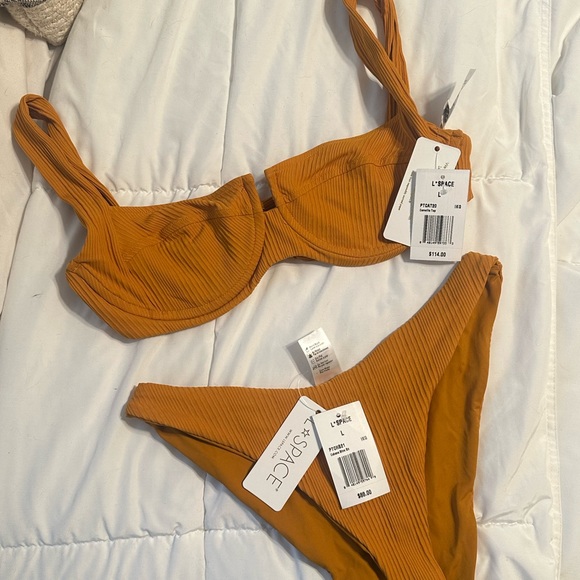 L*Space Camellia Bikini Top and Cabana Bottom (set) - Picture 4 of 4